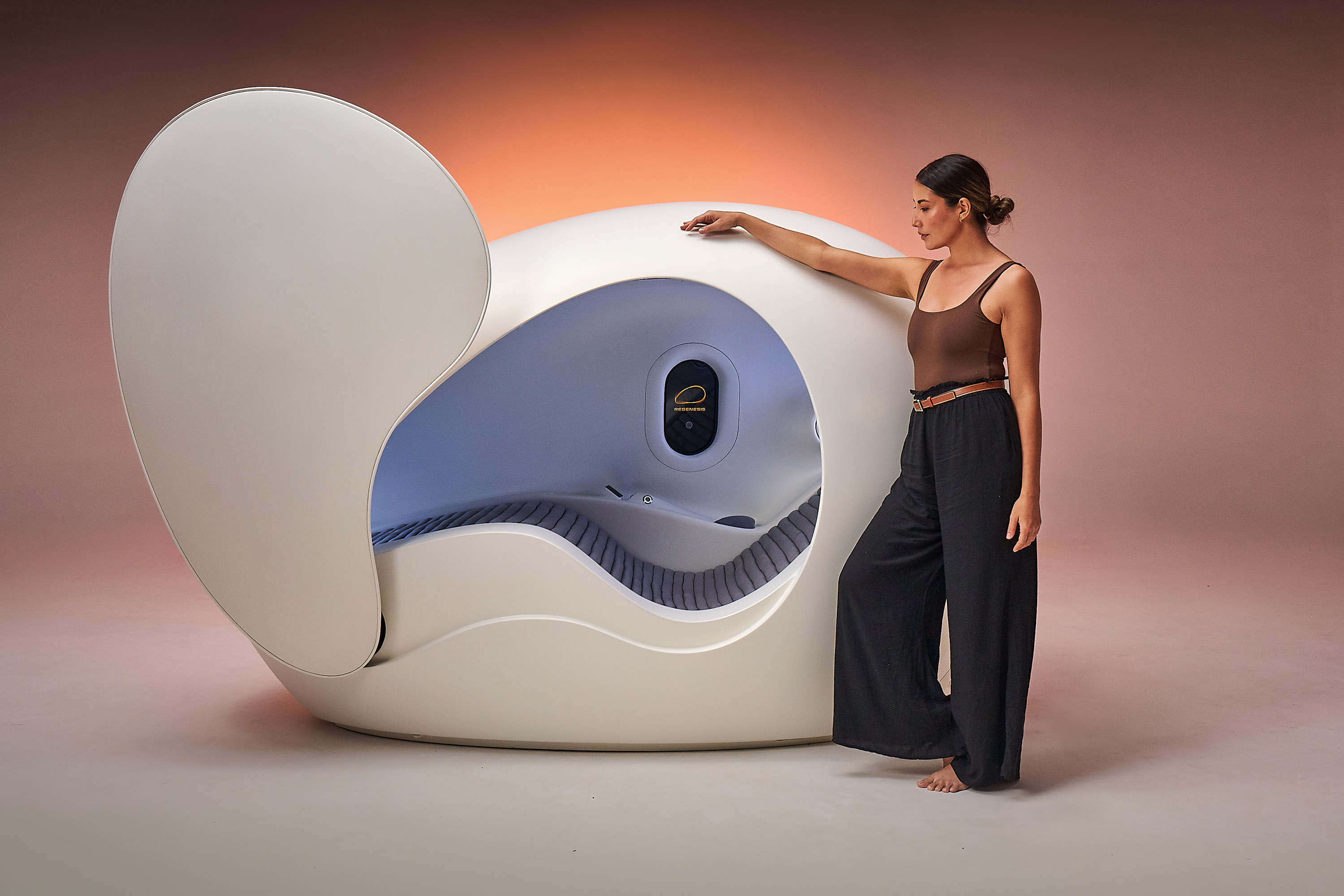 Regenesis Pod with model